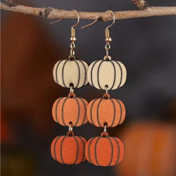 🍂Wooden Pumpkin Trio Dangle Earrings - Picture 1 of 4